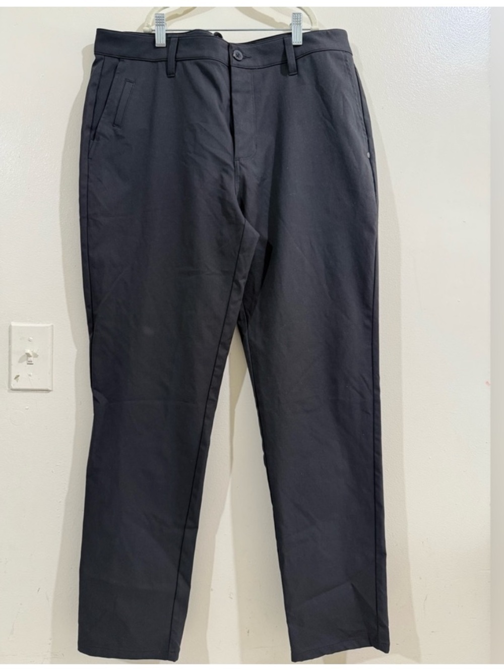 Vuori Men's Charcoal Gray Chinos
